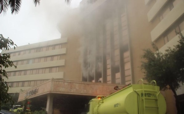 إخلاء فندق ميريديان بالطائف بسبب حريق بالطابق الثالث