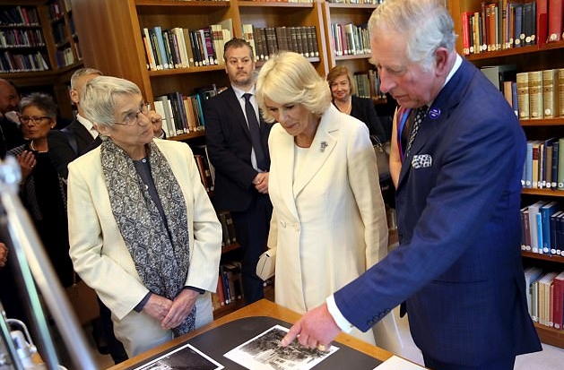 الأمير تشارلزولي عهد بريطانيا وزوجته كاميلا