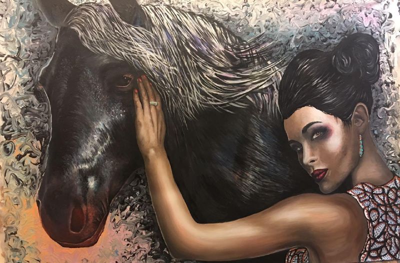 معرض الفنانة هبة الشريف تعكس حالة الحب المتبادلة بين المرأة والخيل