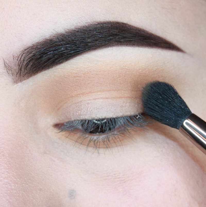 مكياج عيون سموكي يناسب جميع ألوان البشرة