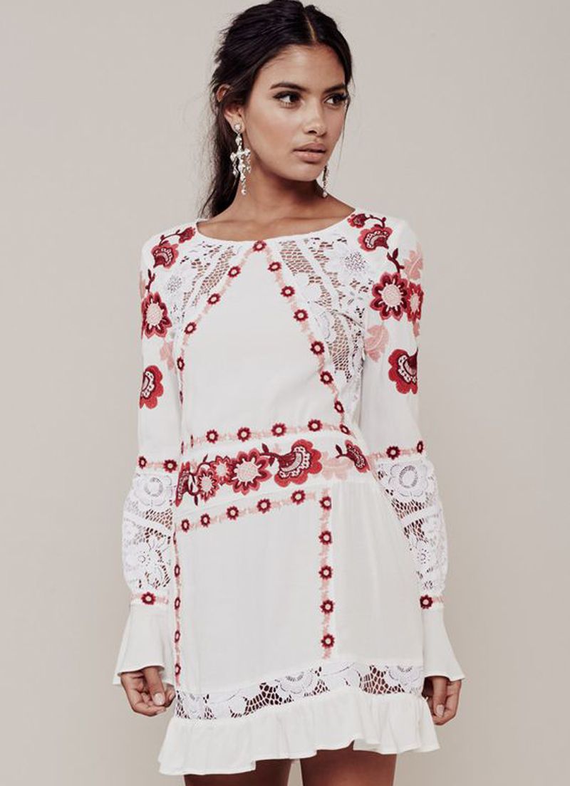 فساتين باكمام