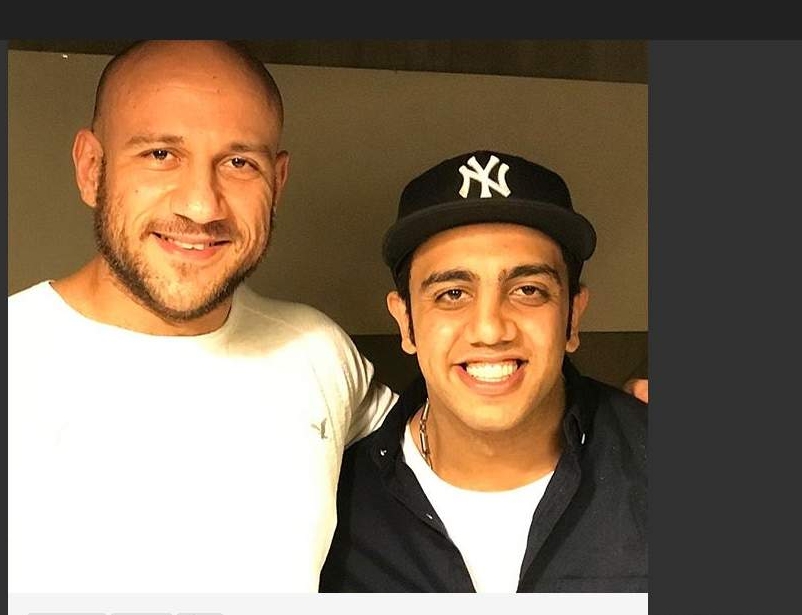 أحمد مكي مع الفنان الكوميدي نجم مسرح مصر أوس أوس