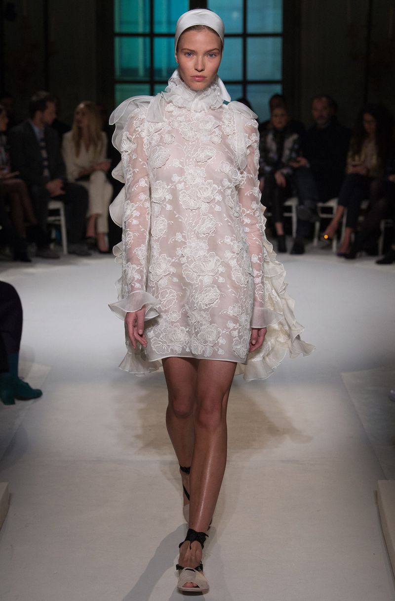 فساتين سهرة هوت كوتور لاطلالة اسطورية في صيف 2017