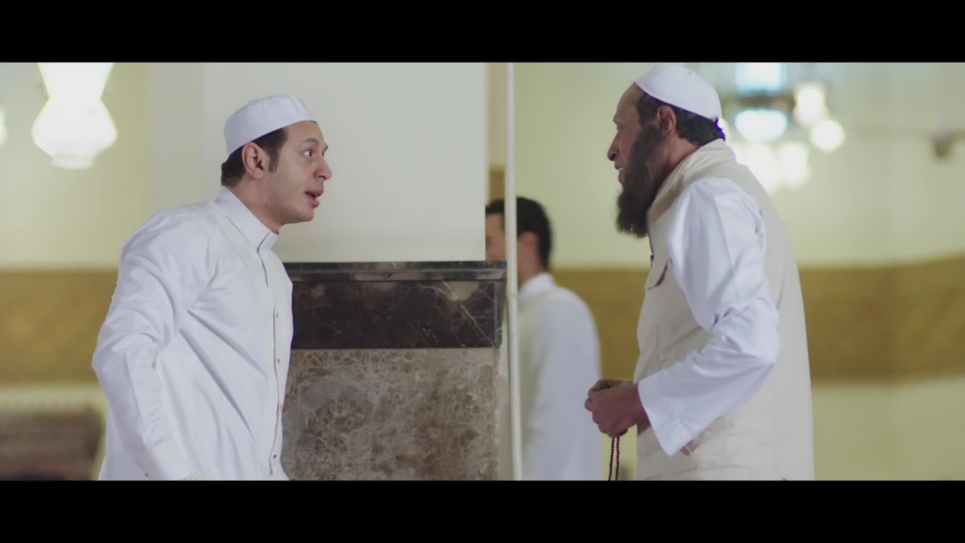 مصطفى شعبان معتكف في المسجد في الحلقة 18 من مسلسل اللهم إني صائم