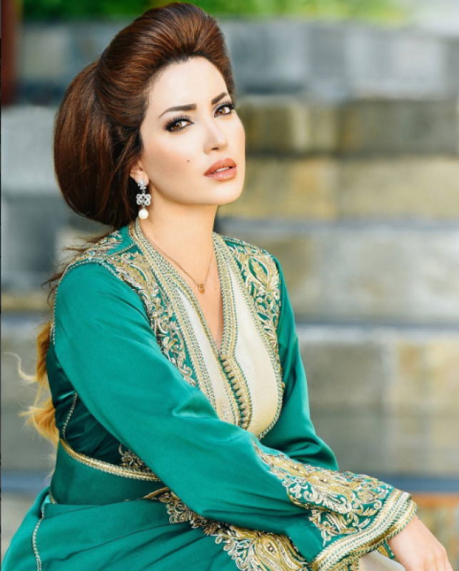 نسرين طافش  بالقفطان المغربي