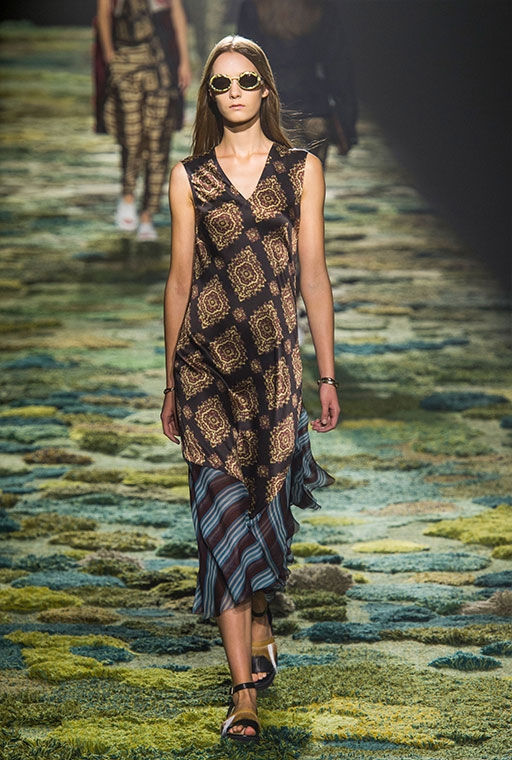 صور موديلات "الفساتين بوهيمي" لموسم صيف 2017
