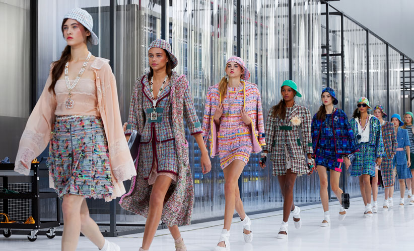 فساتين سهرة هوت كوتور لاطلالة اسطورية في صيف 2017