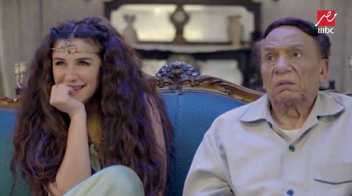 غادة عادل تضرب هالة صدقى في الحلقة 10 من مسلسل "عفاريت عدلي علام"