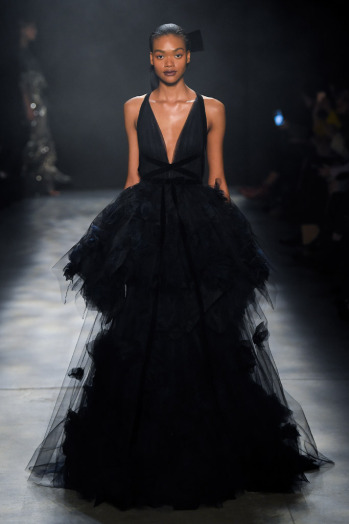 مجموعة لفساتين سهرة من marchesa لموسم 2017