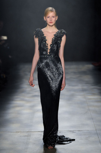 مجموعة لفساتين سهرة من marchesa لموسم 2017