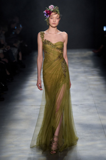 مجموعة لفساتين سهرة من marchesa لموسم 2017