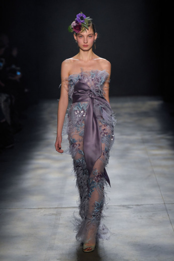 مجموعة لفساتين سهرة من marchesa لموسم 2017