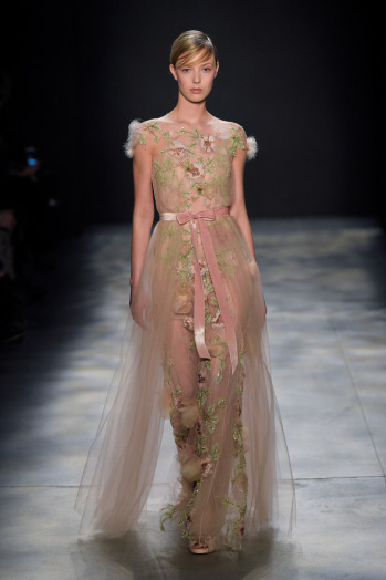 مجموعة لفساتين سهرة من marchesa لموسم 2017