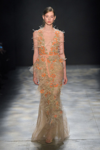 مجموعة لفساتين سهرة من marchesa لموسم 2017