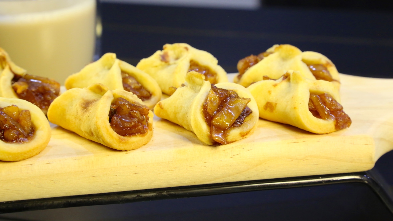 حلويات رمضان وصفة قطايف بحشوة التفاح