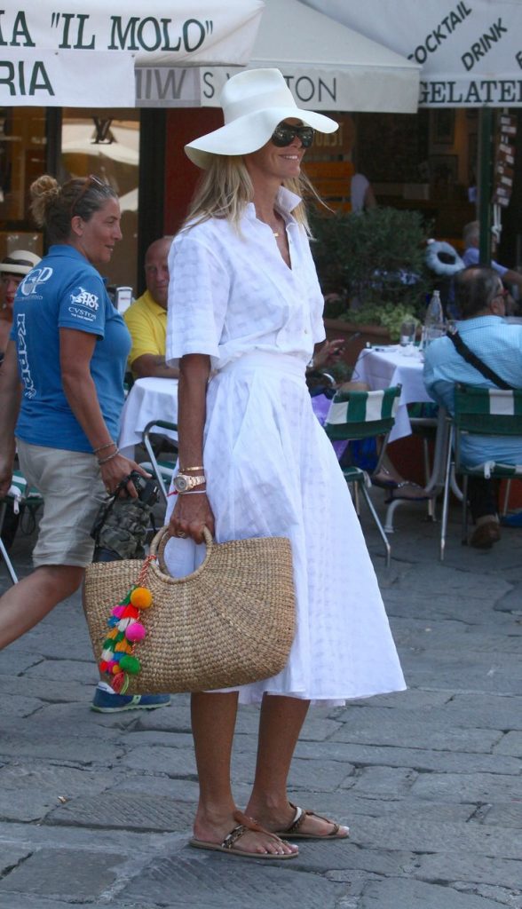 تشكيلة حقائب يد كبيرة لرحلات صيف 2017