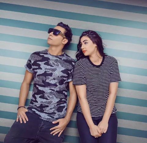 بالصور أورتيجا في جلسة تصوير جديدة مع زوجته وابنته