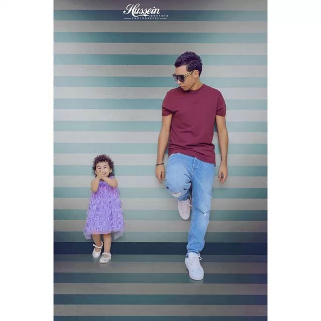 بالصور أورتيجا في جلسة تصوير جديدة مع زوجته وابنته