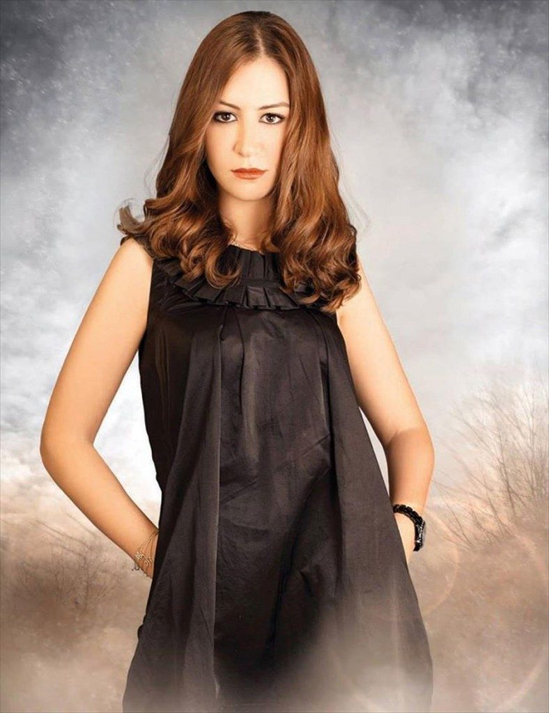 ما-هو-تاريخ-ميلاد-الممثلة-منة-شلبي-؟- (1)