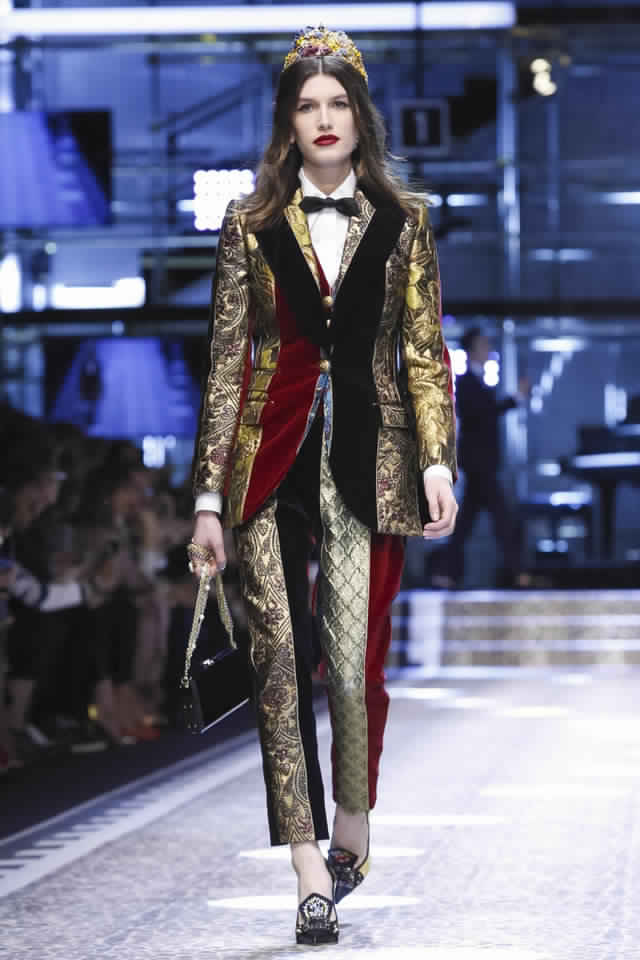 ابرز-ازياء-الموضة-في-خريف-وشتاء-2018- (9)