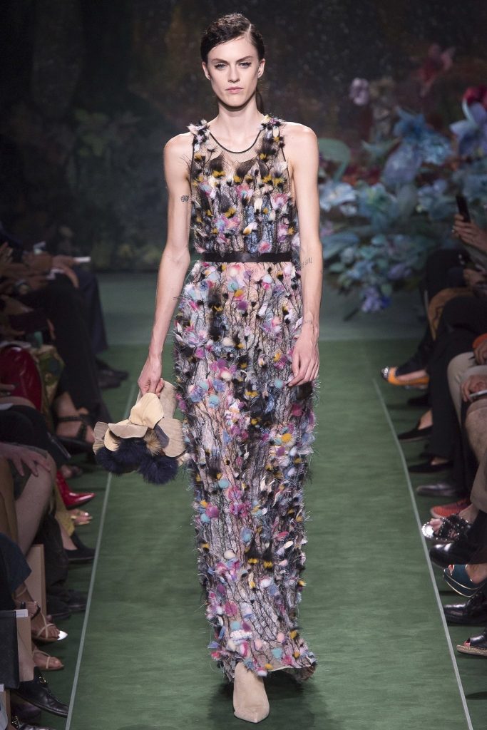 احدث-الازياء-من-مجموعة-fendi-لخريف-وشتاء-2018- (1)