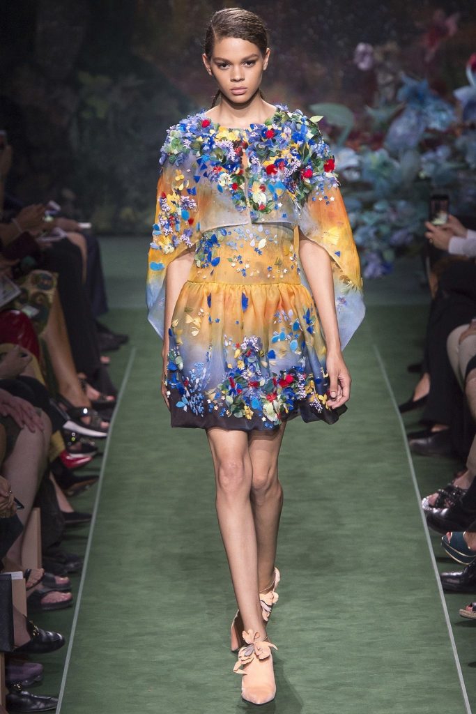 احدث-الازياء-من-مجموعة-fendi-لخريف-وشتاء-2018- (10)