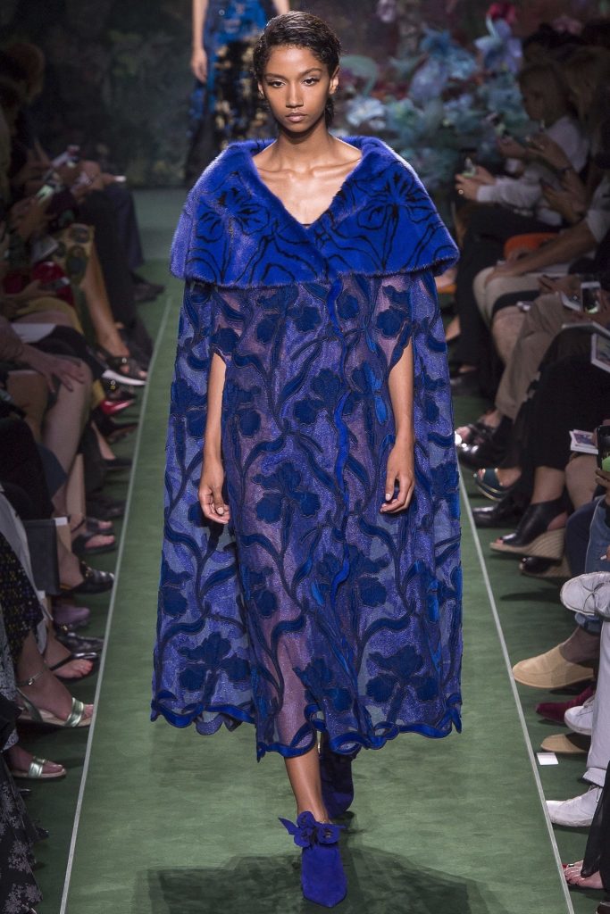 احدث-الازياء-من-مجموعة-fendi-لخريف-وشتاء-2018- (11)