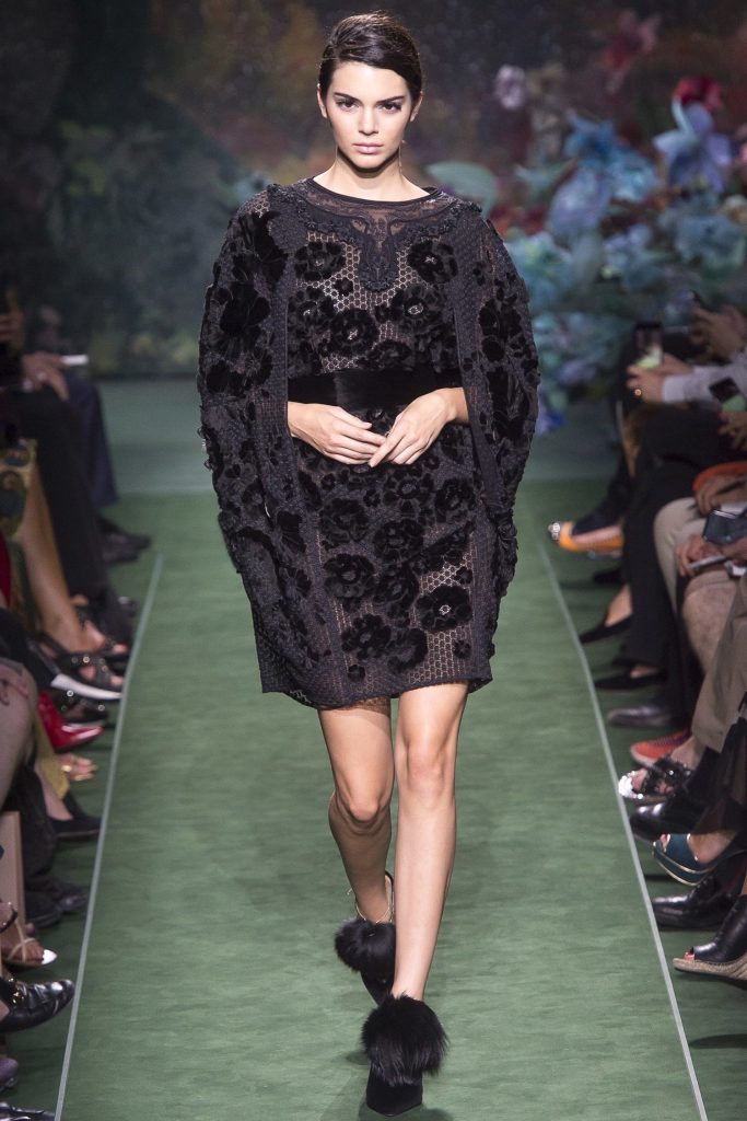 احدث-الازياء-من-مجموعة-fendi-لخريف-وشتاء-2018- (17)