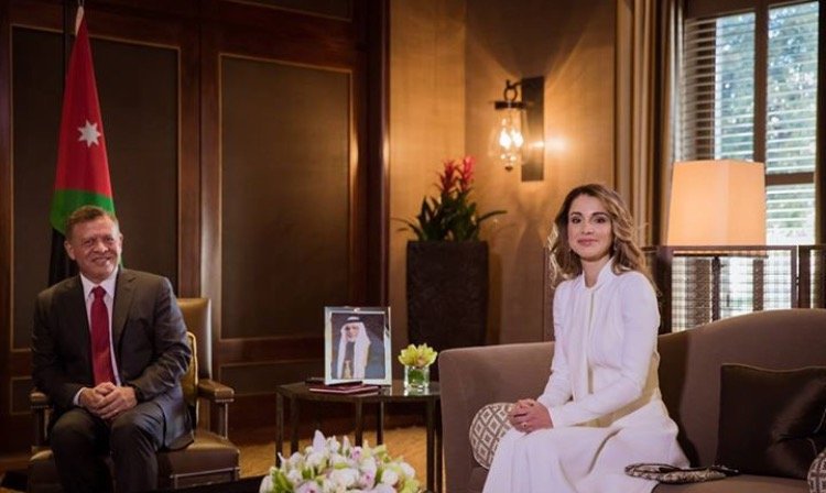 بالصور-اجمل-ازياء-الملكة-رانيا-العبدالله- بمناسبة- عيد- مولدها- (11)