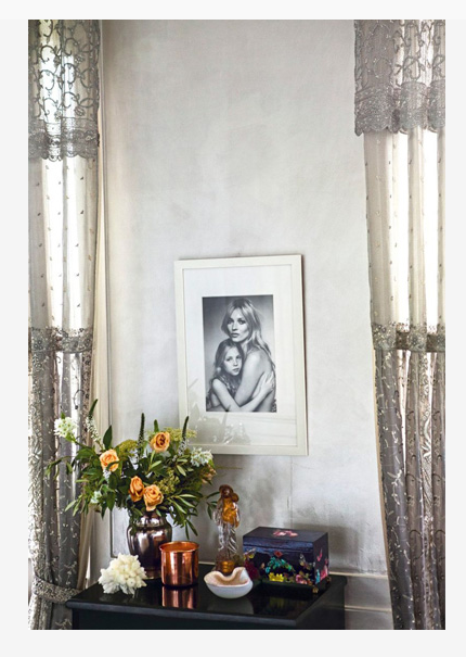 بالصور-تفاصيل-ديكور-منزل-كيت-موس-المصم-لها- خصيصاً- (9)