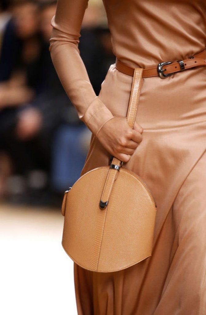 حقائب-يد-جلدية-نسائية-انيقة-موضة-خريف-2018- (15)