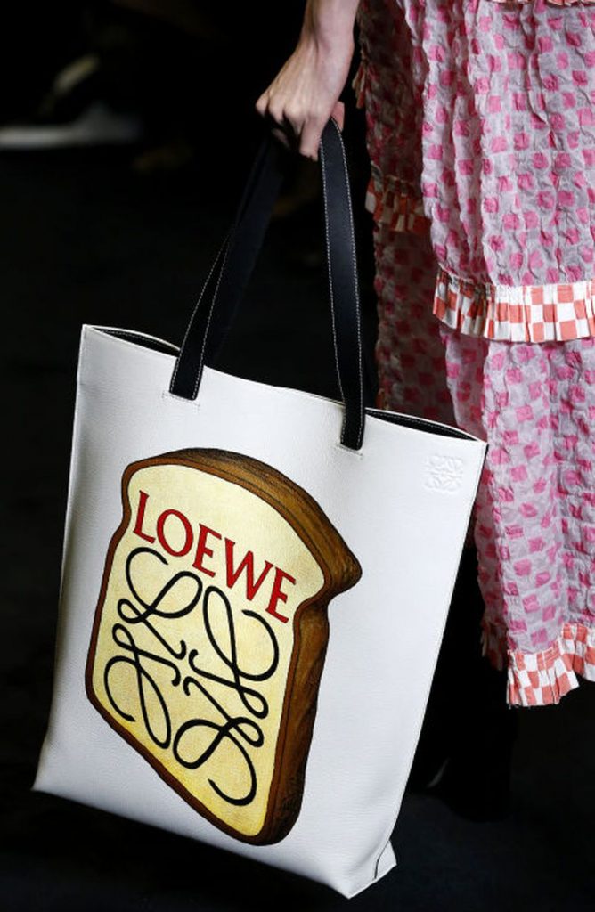 حقائب-يد-جلدية-نسائية-انيقة-موضة-خريف-2018- (16)