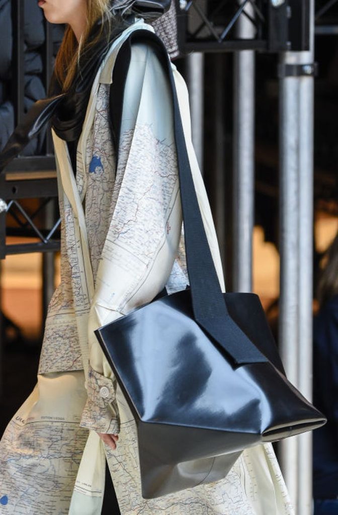 حقائب-يد-جلدية-نسائية-انيقة-موضة-خريف-2018- (17)