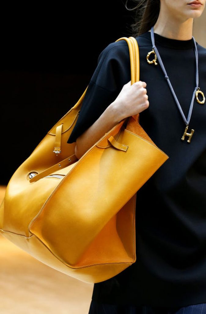 حقائب-يد-جلدية-نسائية-انيقة-موضة-خريف-2018- (20)