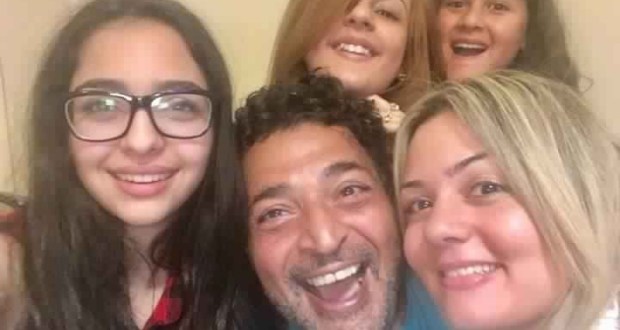 حميد الشاعري مع زوجته