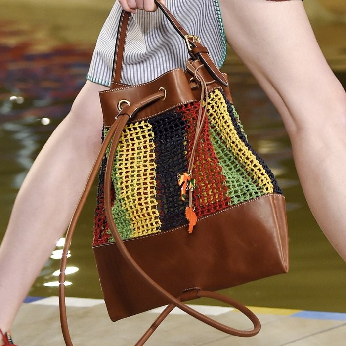 موديلات-شنط-يد-نسائية-للسفر-موضة-2017- (12)