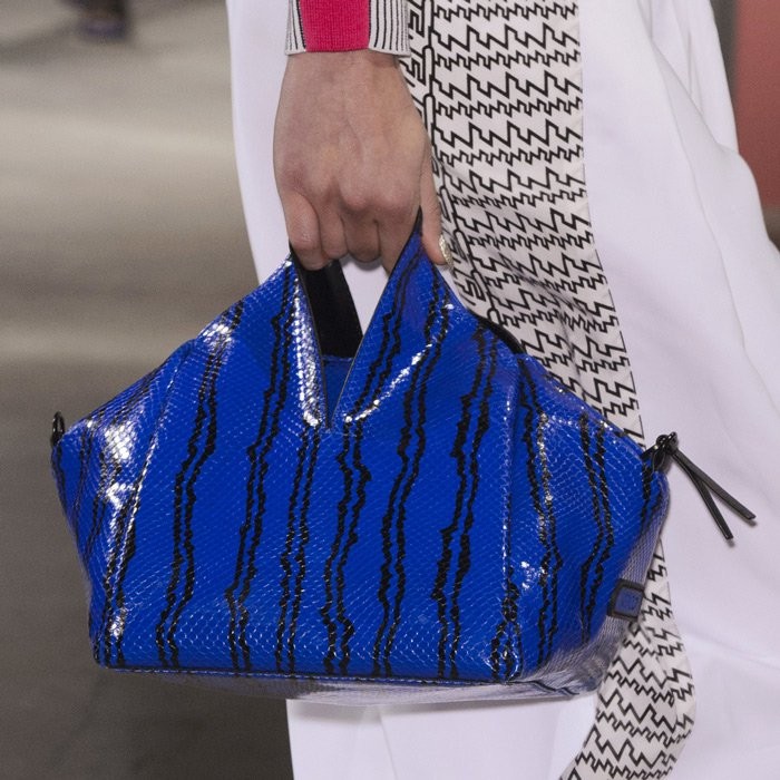 موديلات-شنط-يد-نسائية-للسفر-موضة-2017- (14)