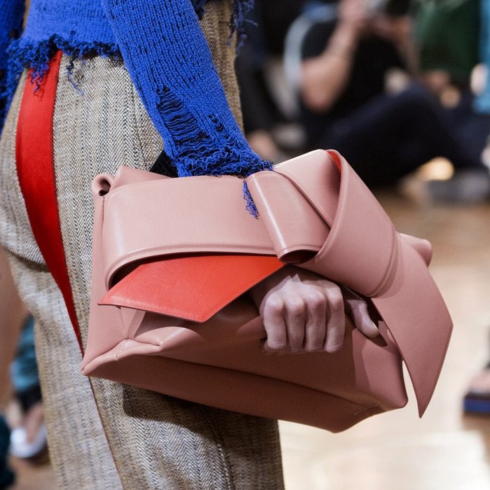 موديلات-شنط-يد-نسائية-للسفر-موضة-2017- (2)