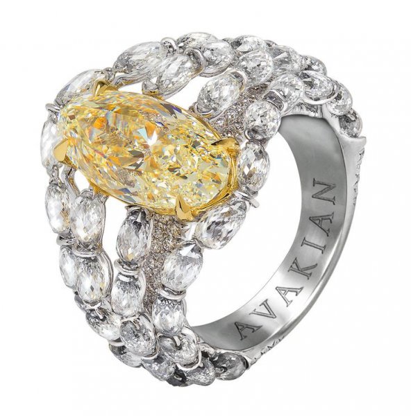 Avakian-ring