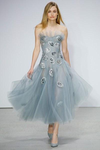 احدث-مجموعة-ازياء-oscar-de-la-renta-لربيع-2018- (16)