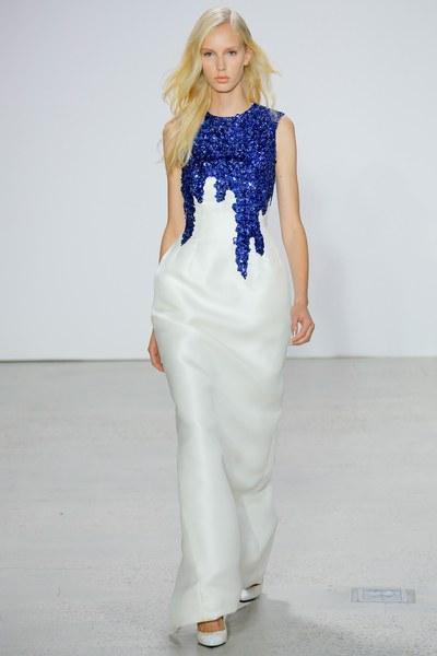 احدث-مجموعة-ازياء-oscar-de-la-renta-لربيع-2018- (26)