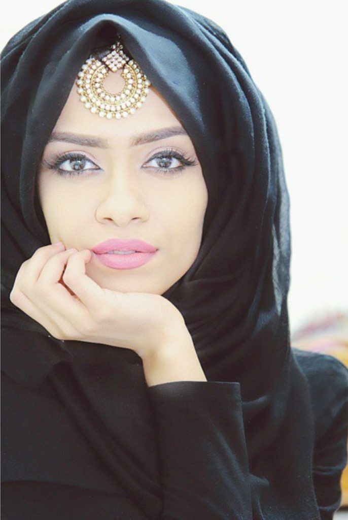 صور-الوان-حجاب-دافئة-مناسبة-للبشرة-السمراء- (7)