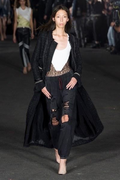 مجموعة-ازياء-alexander-wang-لربيع-وصيف-2018- (20)