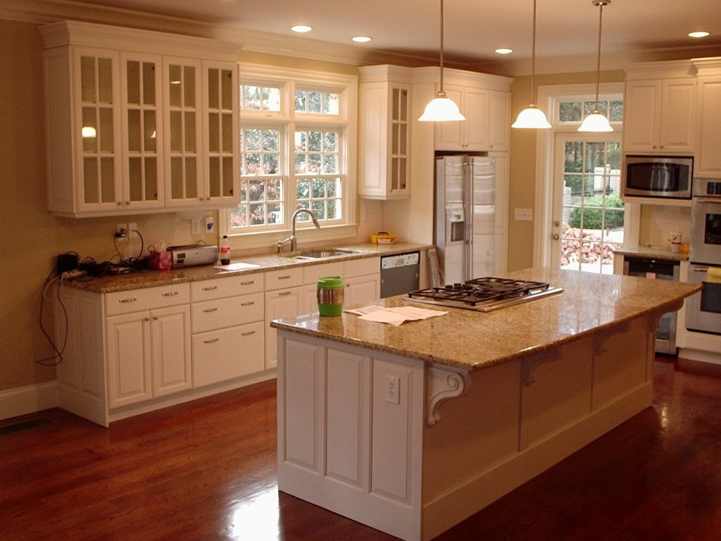wooden classic Kitchen-Cabinet-Designs with marble