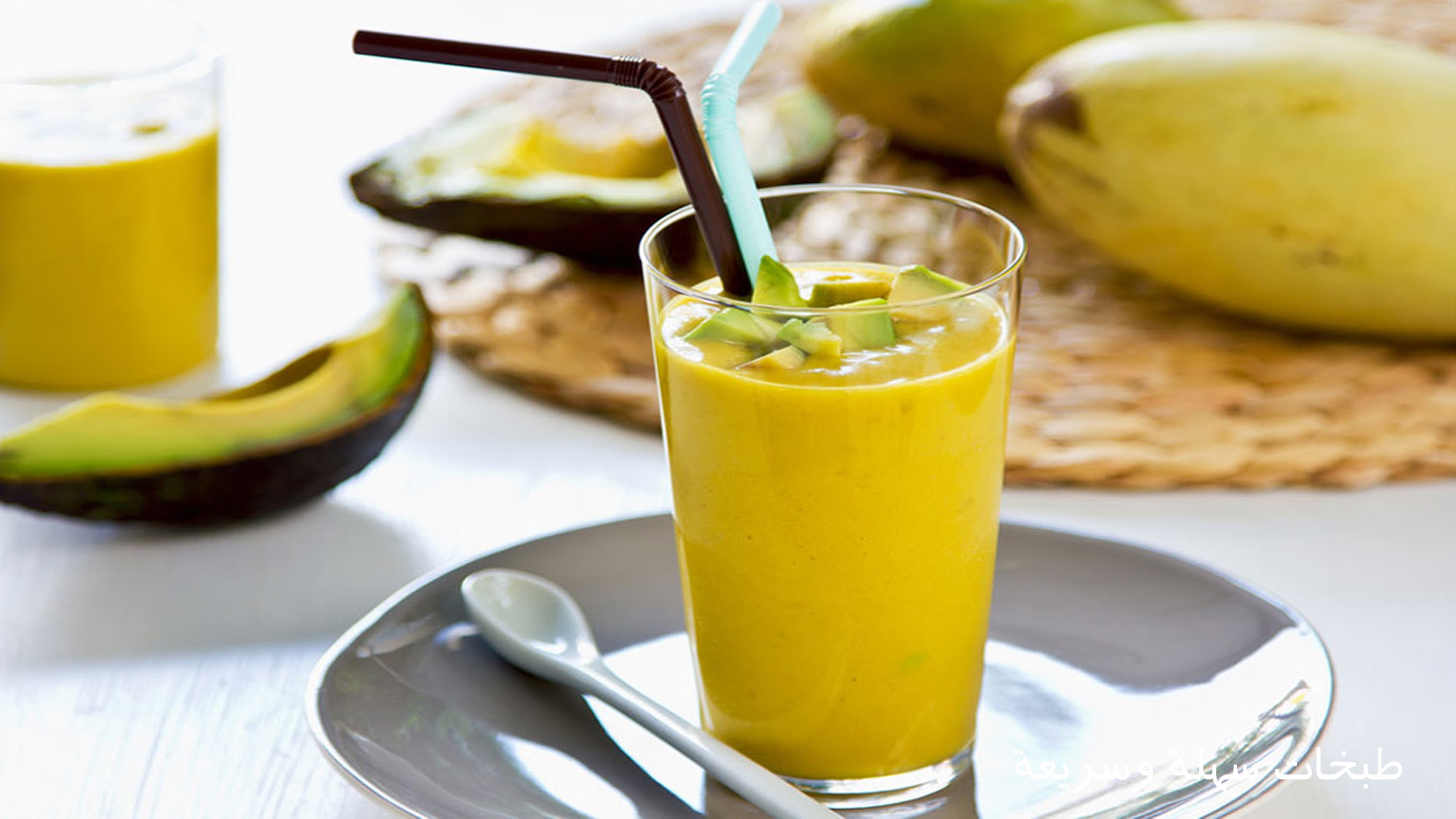 الافوكادوا والمانجو 