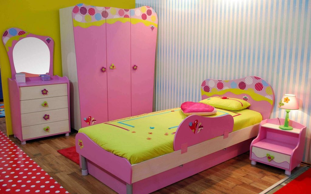 غرف-نوم-اطفال-باللون-الوردي- (15)