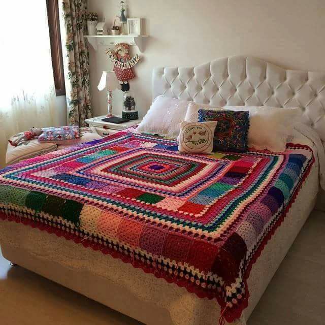 مفارش-السرير-الكروشيه-للعرايس- (7)