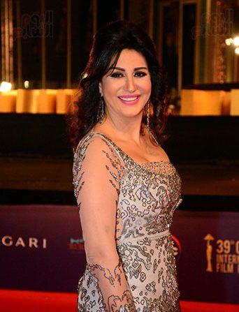 إطلالة-وفاء-عامر