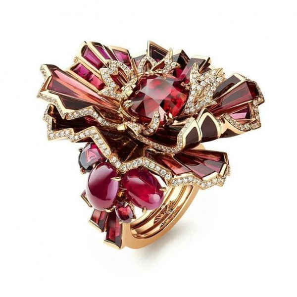 chaumet-ياقوت-عقيق