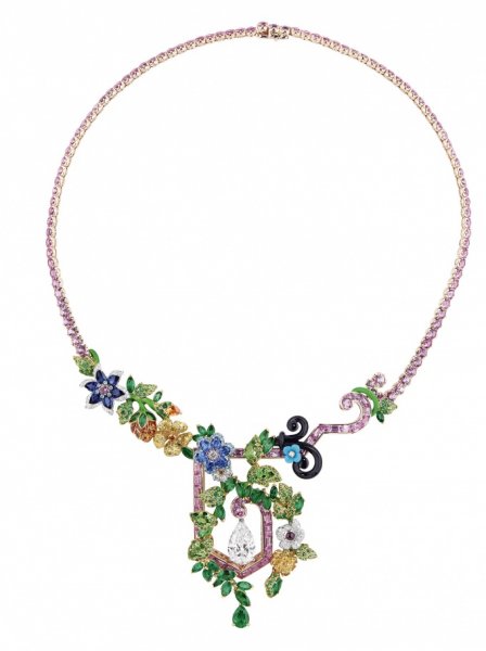 dior-ياقوت-تسافوريت-فيروز-ماس